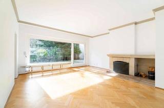 Wohnung kaufen in 40237 Düsseltal, Wundervolle Terrasse (ca. 100 m²) und offener Kamin - Elegante Wohnung in bester Lage