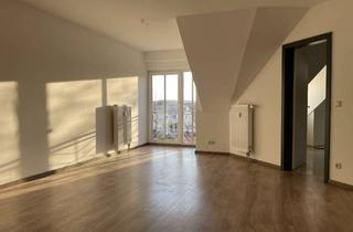 Wohnung kaufen in 84048 Mainburg, 4-Zimmer-Dachgeschoßwohnung mit TG- und Außenstellplatz in Mainburg