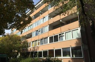 Wohnung kaufen in Landshuter Allee 79, 80637 Neuhausen, M-Neuhausen! Möblierte 2 Zimmerwohnung MIT DUPLEX PARKER in zentraler Lage zu verkaufen