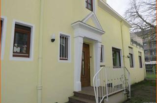 Villa kaufen in 27570 Geestemünde, Geräumige Stadtvilla in begehrter Wohnlage am Musikerviertel