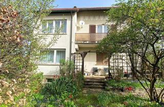 Haus kaufen in 73614 Schorndorf, ***Frei stehendes Zweifamilienhaus mit Garten in Schorndorf***