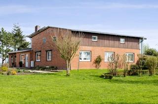 Haus kaufen in 25597 Kronsmoor, Vielseitiger Resthof: Drei Wohneinheiten für Pferdehalter und Familien