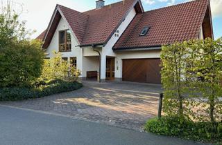 Einfamilienhaus kaufen in 36145 Hofbieber, Geräumiges Einfamilienhaus mitten im Grünen und perfekt für Familien, 36145 Langenbieber