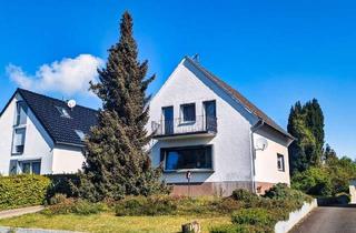 Einfamilienhaus kaufen in 53639 Königswinter, Freistehendes Einfamilienhaus mit Garage und Vollkeller in KW-Stieldorf! 130qm, 533qm Areal, 2 Bäder