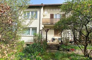 Haus kaufen in 73614 Schorndorf, Schorndorf - ***Frei stehendes Zweifamilienhaus mit Garten in Schorndorf***