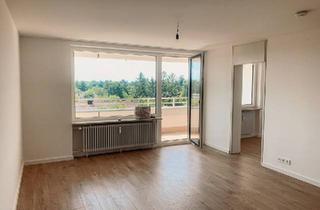 Wohnung kaufen in 13583 Berlin, Berlin - Freundliche Eigentumswohnung | 2 Zimmer | Balkon | frisch saniert