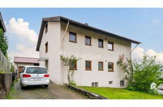 Haus kaufen in 74235 Erlenbach, Erlenbach - Voll vermietetes MFH mit Garagen, Dachterrasse, Balkon und Garten im idyllischen Erlenbach