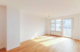 Wohnung kaufen in 81739 München, München - Top gepflegte 3-Zimmer-Wohnung mit großzügiger Dachterrasse und Stellplatz!