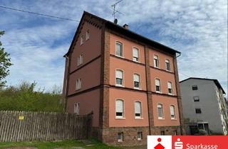 Wohnung kaufen in 66589 Merchweiler, Vermietete Dachgeschosswohnung