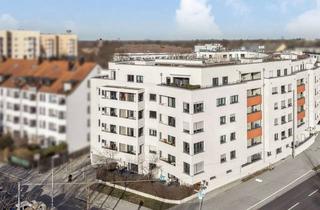 Wohnung kaufen in 81241 Pasing, Eleganz und Komfort: Barrierefreie 4-Zimmer-Dachterrassenwohnung im Rückgebäude in Pasing