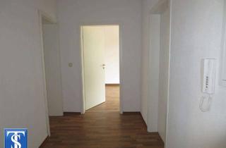Wohnung kaufen in 08485 Lengenfeld, Bezugsfreie 2-Zimmer-ETW im EG mit Wanne und Balkon in Lengenfeld