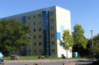 Wohnung mieten in Werner-Lamberz-Straße 32, 36433 Bad Salzungen, Charmante 3-Raum-Wohnung sucht neue Mieter!