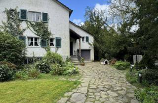 Einfamilienhaus kaufen in 51427 Bergisch Gladbach, Großzügiges Baugrundstück mit freistehendem Einfamilienhaus in Top-Lage