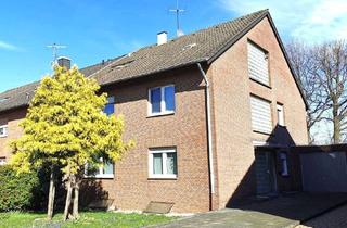 Haus kaufen in 50129 Bergheim, Einladendes Dreifamilienhaus mit Garten und Garagen in Bergheim