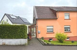 Einfamilienhaus kaufen in 66649 Oberthal, Einfamilienhaus mit Garten sucht neuen Besitzer - Gronig