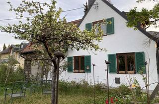 Haus mieten in 80935 Feldmoching-Hasenbergl, Malerisches 7-Raum-Einfamilienhaus mit EBK und Traumgarten - Befristet bis 12/26