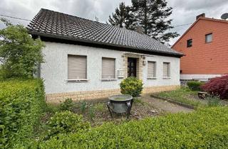 Einfamilienhaus kaufen in 66126 Saarbrücken, Einfamilienhaus im Bungalow-Stil in Saarbrücken-Altenkessel