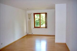 Wohnung kaufen in 81671 München, München - Hochwertige 2 Zimmer ETW mit Loggia, Keller und Garage