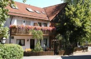 Mehrfamilienhaus kaufen in 97789 Oberleichtersbach, Oberleichtersbach - Areal mit 2 Mehrfamilien-Häuser, Pension und Nebengebäuden