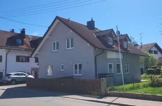 Wohnung mieten in Ebersberger Str 11, 85664 Hohenlinden, 2,5-Zimmer-Wohnung mit Terrasse und Einbauküche in Hohenlinden