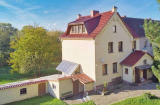 Haus kaufen in 17091 Mölln, Sofort einziehen: 2-Familienhaus mit großem Garten und Nebengelass in idyllischer Lage