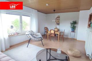 Wohnung kaufen in 64546 Mörfelden-Walldorf, ***Gepflegte 3 Zi.-Whg. in 3 Familienhaus mit Balkon & Keller in Feldrandlage in Mörfelden***