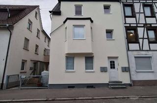 Haus kaufen in 78056 Villingen-Schwenningen, TOP RENDITE | Vermietetes renoviertes MFH mit 4 WE in VS-Schwenningen. Zentrum und Bahnhofsnah