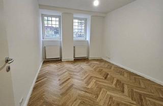 Wohnung kaufen in 10829 Berlin, Berlin - Gewerbe - ca. 155m² - Schöneberg - Luxuriös renoviert - Keine Provision