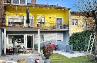 Haus kaufen in 83022 Rosenheim, Rosenheim - 211 m2 großes 3-Familienhaus mit Garten in ruhiger Lage in Rosenheim