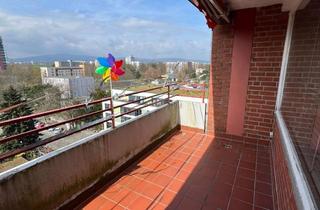Wohnung kaufen in 60439 Niederursel, Helle & gut geschnittene 3-Zimmerwohnung mit Balkon in MFH im obersten Stockwerk