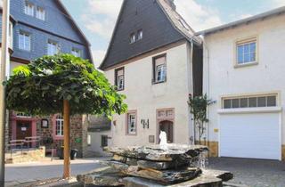 Haus kaufen in 55413 Trechtingshausen, Historisches MFH mit großem Balkon, Denkmalschutz (außen) und Gartengrundstück unweit des Rheins