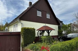 Haus kaufen in 61350 Bad Homburg vor der Höhe, Bad Homburg, frei stehendes EFH, provisionsfrei, Garage, 50 m zu Naturschutzgebiet Kirdorfer Feld