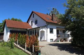 Haus kaufen in 92363 Breitenbrunn, Dreifamilienhaus mit Potential für Individualisten, Aufteilung in Eigentumswohnungen möglich