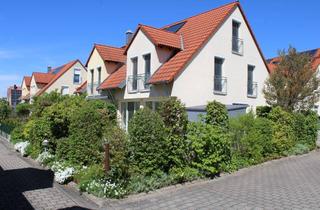 Doppelhaushälfte kaufen in 96135 Stegaurach, Doppelhaushälfte zentral in Stegaurach mit zwei Kfz-Stellplätzen