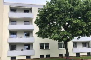 Wohnung kaufen in 38116 Braunschweig, Braunschweig - 4 Zi-Wohnung in Lehndorf mit Loggia und PKW-Stellplatz von privat