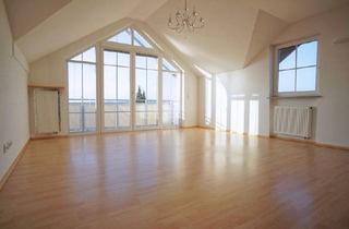 Wohnung kaufen in 94036 Passau, Passau - **provisionsfrei** Helle Dachgeschosswohnung mit Fernblick
