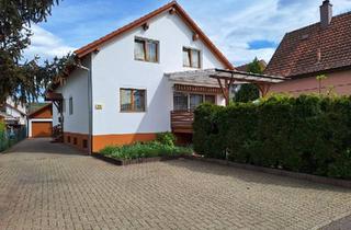 Haus kaufen in 77933 Lahr (Schwarzwald), Lahr (Schwarzwald) - 2 Fam. Haus in Lahr West als Mehrgenerationshaus geeignet