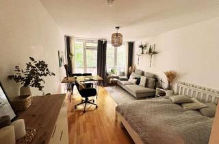 Wohnung kaufen in 80796 Schwabing-West, Mitten in Schwabing - ruhig, hell mit Blick ins Grüne !!