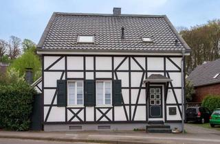 Haus kaufen in 42799 Leichlingen (Rheinland), Seltene Fachwerkidylle mit 3 Wohneinheiten (kein Denkmal)