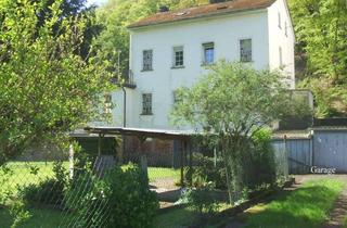 Haus kaufen in Wittlicher Str., 56859 Alf, *HAUS FÜR HANDWERKER* Freistehendes Doppelhaus mit Balkon und 2 Garagen in idyllischer Wohnlage