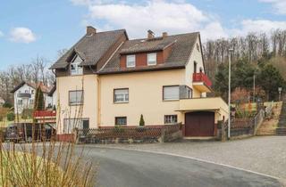 Haus kaufen in 65529 Waldems, Zweifamilienhaus in idyllischer Waldrandlage mit großzügiger Wohnfläche in Niederems