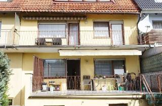 Haus kaufen in 90451 Maiach, Renovierungsbedürftiges 3 Familienhaus mit drei 2-Zimmer-Wohnungen in begehrter Lage Nürnberg Eibach