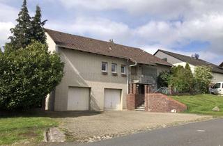 Einfamilienhaus kaufen in 38364 Schöningen, Freistehendes, vollunterkellertes Einfamilienhaus mit zwei Garagen