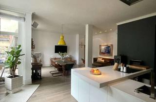 Wohnung kaufen in E 24, 68159 Mannheim, Exklusive und vollständig renovierte wunderschöne Altbauwohnung mit Balkon (von privat)