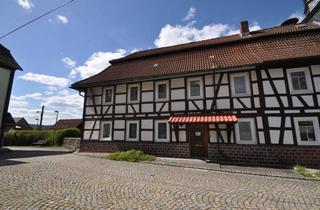 Einfamilienhaus kaufen in 98660 Ehrenberg, Doppelhaushälfte im Ortskern und separatem Freizeitgrundstück
