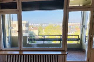Wohnung kaufen in 71032 Böblingen, Böblingen - Helle, geräumige 3-Zimmer Dachgeschosswohnung mit Balkon in Böblingen