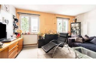 Wohnung kaufen in 73734 Esslingen am Neckar, Helle Hochparterre Wohnung mit Süd-Balkon und Garage