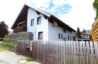 Haus kaufen in 85051 Südwest, Großzügiges Zweifamilienhaus mit Garage in verkehrsgünstiger Lage in Ingolstadt Süd-West
