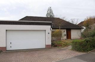 Haus kaufen in 35435 Wettenberg, Gelegenheit: Bungalow mit Doppelgarage und großem Grundstück in Wettenberg-Wißmar schöner Wohnlage