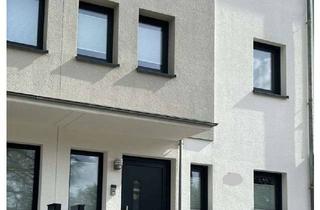 Haus kaufen in 66113 Saarbrücken, Top-Angebot ! Schickes neuwertiges Einfamilien-Mittelhaus mit Stellplätzen